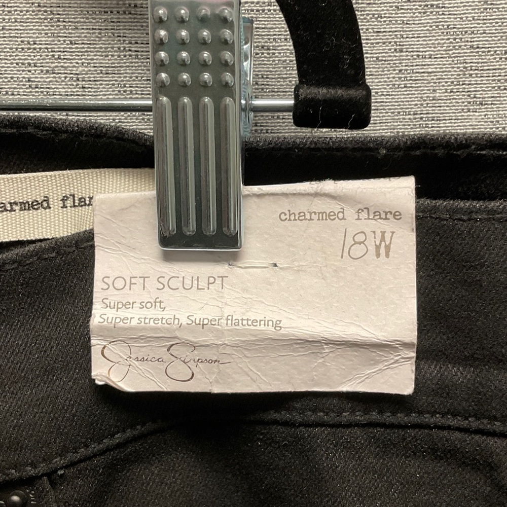 Women's Black waxed textured Flared Jeans - Picture 3 of 10